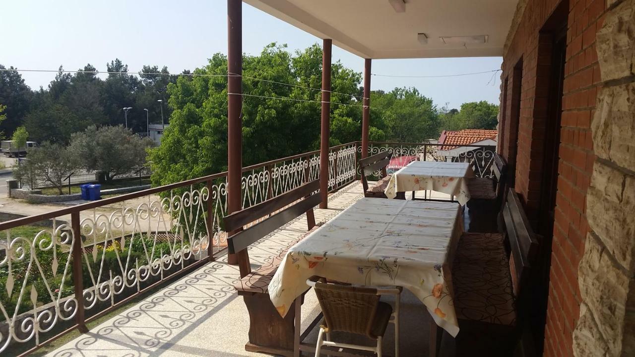 Guesthouse Neven Paklenica Starigrad Paklenica Zewnętrze zdjęcie
